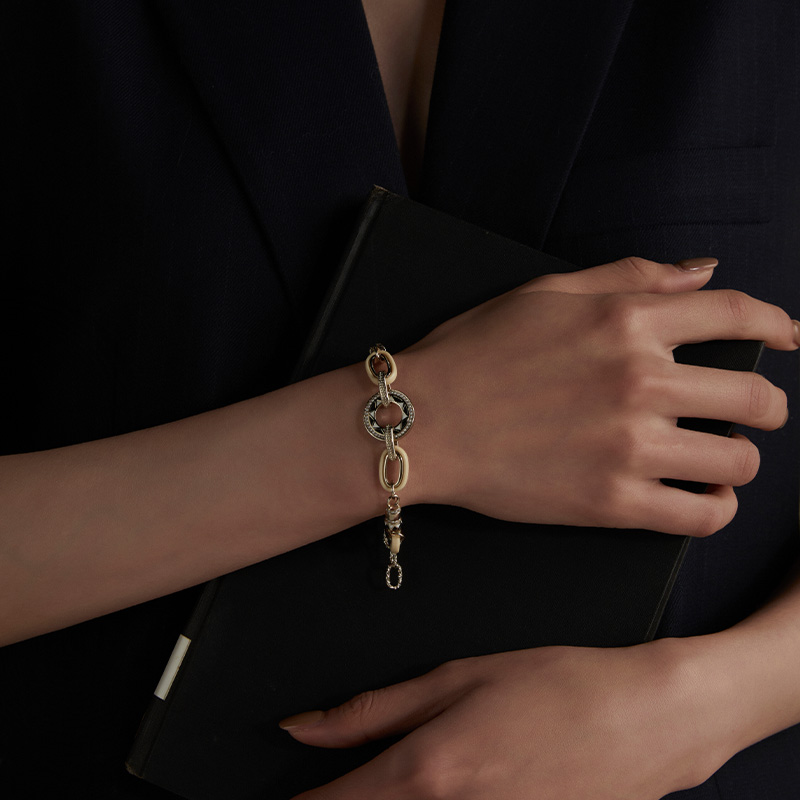 艾特里里手链Riotlily华丽