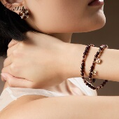 范桢&万妮达同款 Riotlily艾特里里时来运转手链石榴串珠新年