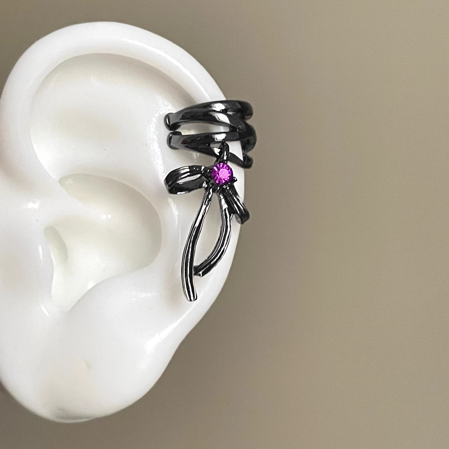 Vintage古着 Gothic Bow耳骨夹