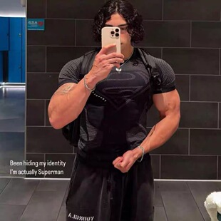 超帅YOUNGLA SUPERMAN超人男运动健身无缝弹性速干修身短袖T恤