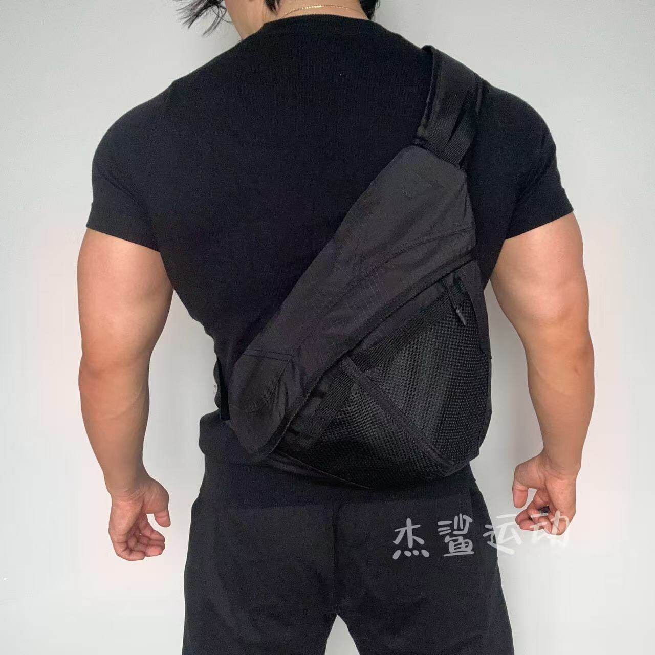 限量超帅GYMSHARK男女同款运动休闲斜跨单肩防泼水通勤弓箭背包
