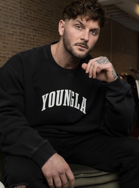 显大舒适YLA男女运动休闲纯棉高克重毛边做旧字母logo圆领卫衣Q6