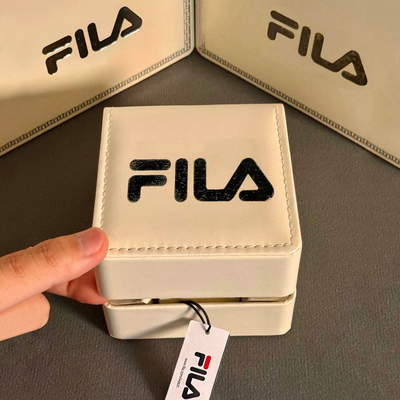 FILA斐乐小众轻奢满天星手表女款