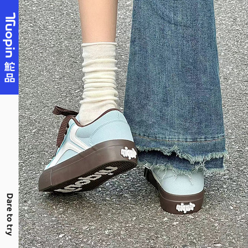 鮀品冰川蓝板鞋男女2025冬季新款情侣百搭厚底增高加绒运动休闲鞋
