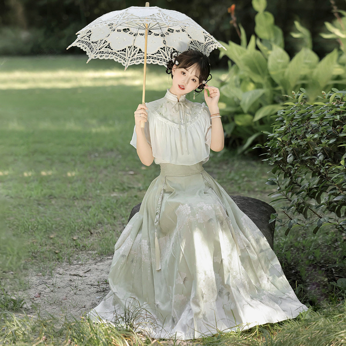 原创设计绣球海汉服女中国风改良汉元素上衣半裙套装交领日常女装