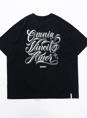 MUNDANE x HENI TATTOO 联名T恤 短宽纯棉300g手绘字体印花短袖