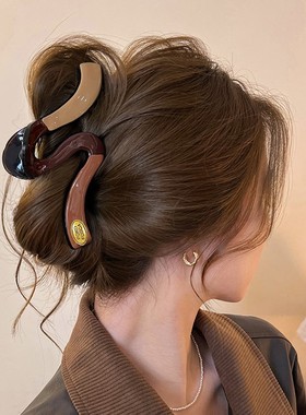 2025新款法式简约撞色大号波浪抓夹女高级感鲨鱼夹后脑勺盘发夹