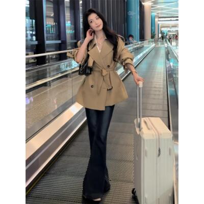 英伦风系带收腰卡其色短