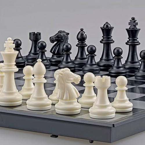 国际象棋磁性棋子折叠棋盘