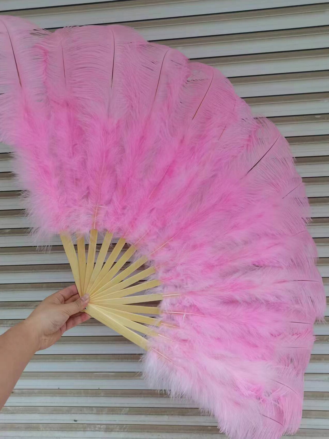 대형 및 중형 핑크 타조 깃털 팬 밸리 댄스 바 공연 콘서트 소품 깃털 대형 팬