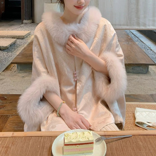 赴春雪重工珠绣新中式冬装斗篷上衣国风短外套毛毛领粘纤女装加厚