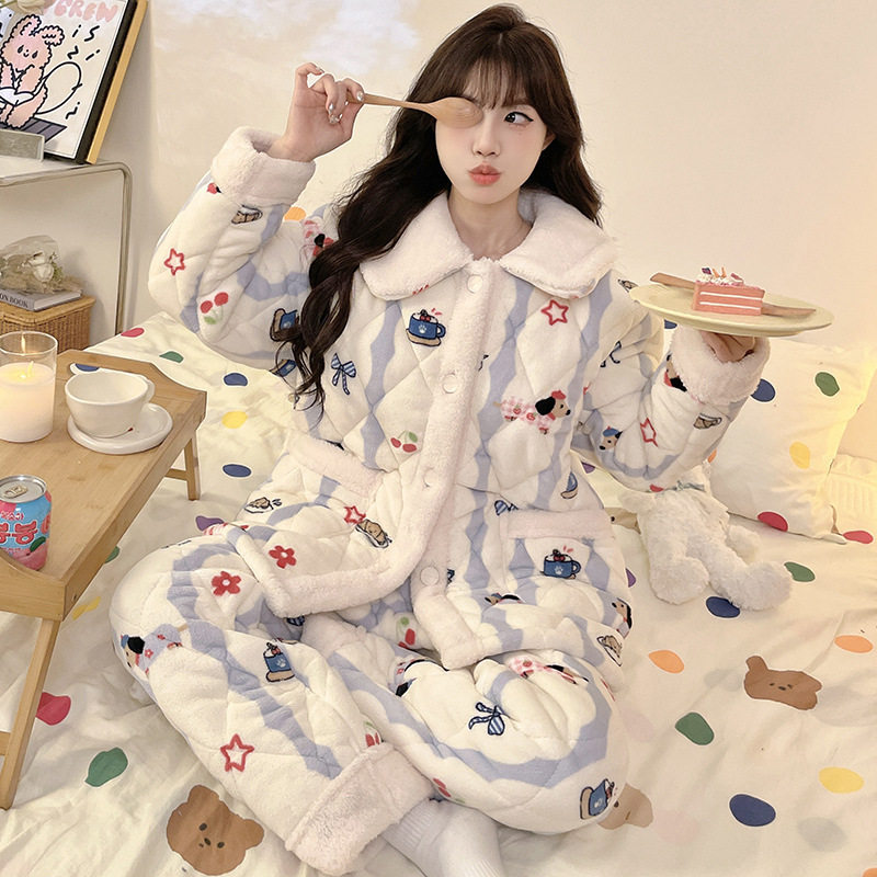 睡衣女士冬季三层夹棉新款珊瑚绒加绒加厚卡通条纹家居服套装保暖