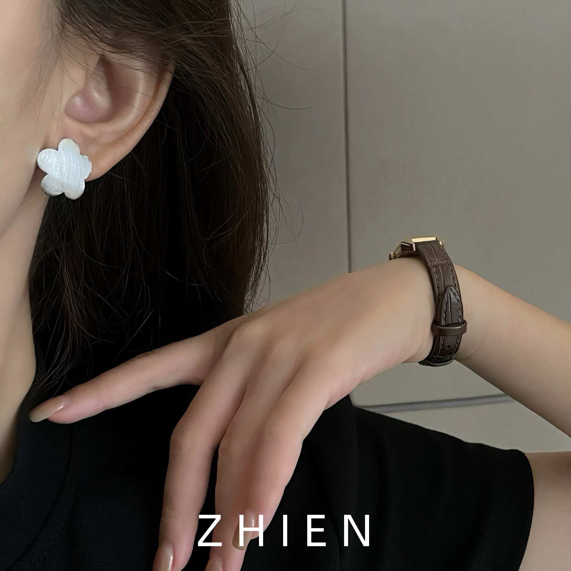 S925纯银小花耳钉拉丝工艺