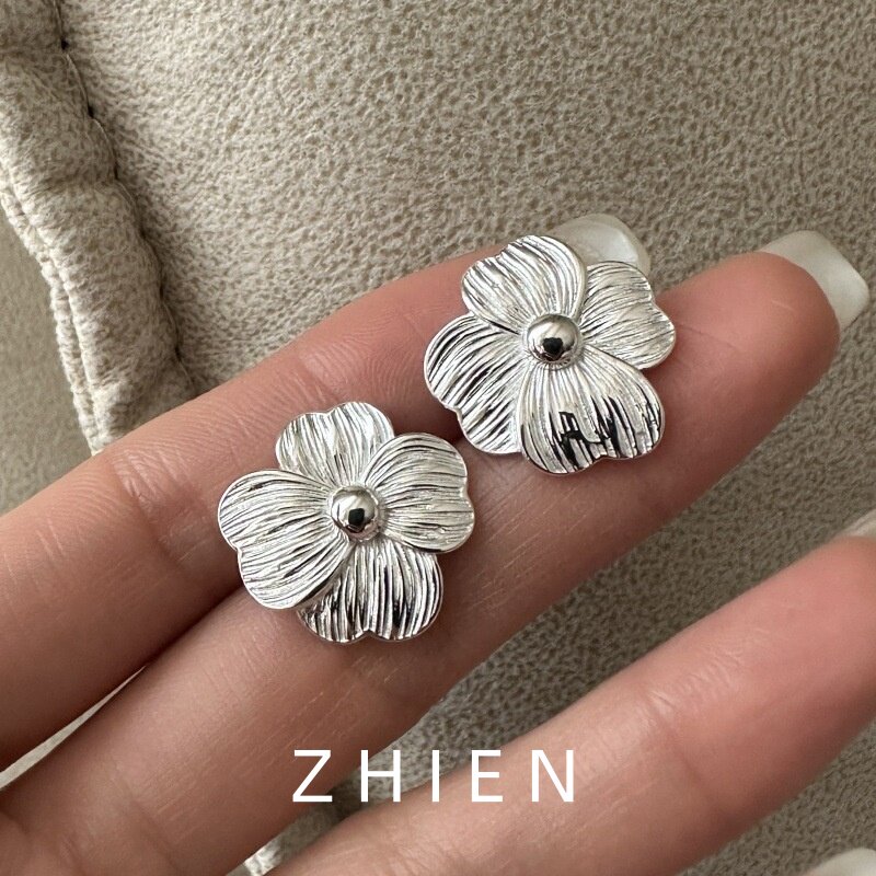 S925纯银冷淡风素银花朵气质耳钉