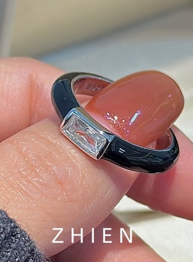 S925银方形黑色滴胶工艺宝石戒指