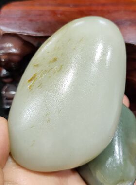 263克和田玉白玉籽料原石 玉龙河光白籽一细无结构顺手把件玩料