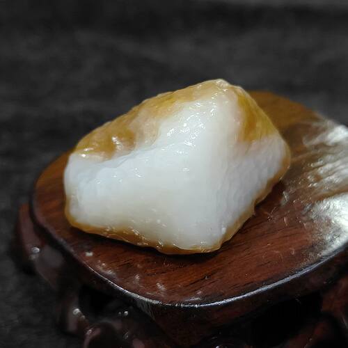 新疆且末糖羊脂白玉高货精品玉料