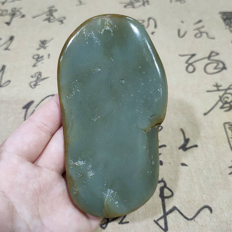 沙枣青玉籽料把件牌子料雕刻料