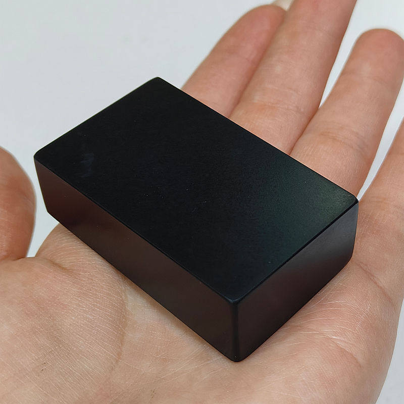 97克和田玉墨玉山流水切块黑羊脂纯黑墨玉一细精品高货精品牌子料