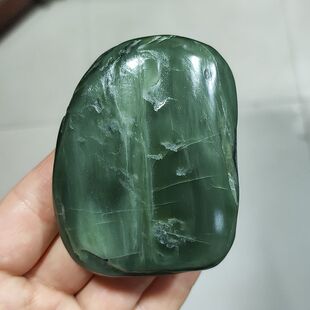 158克和田玉青玉山流水原石 沙枣青猫眼天然直闪石珠宝原料雕刻料