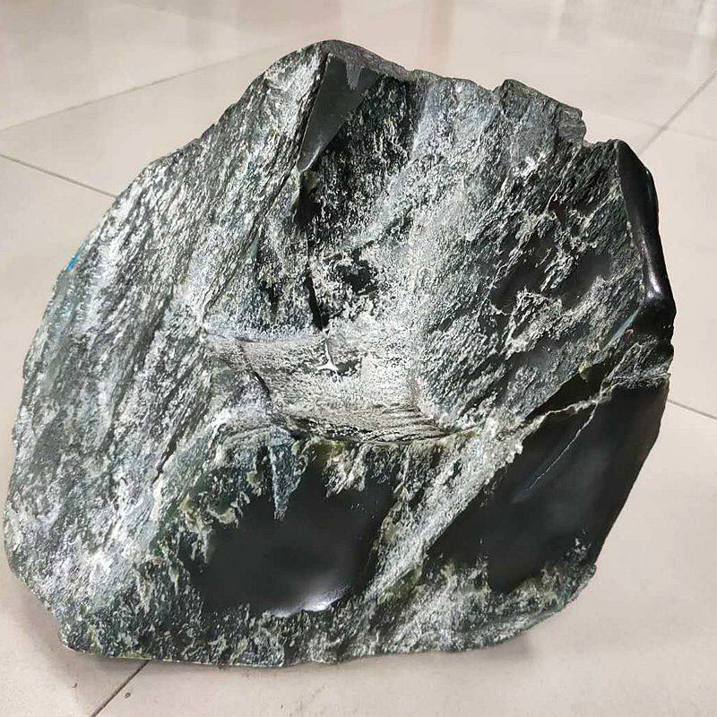 66斤重和田玉塔青玉  大块山料原石镯子料牌子料收藏级黑羊脂玉