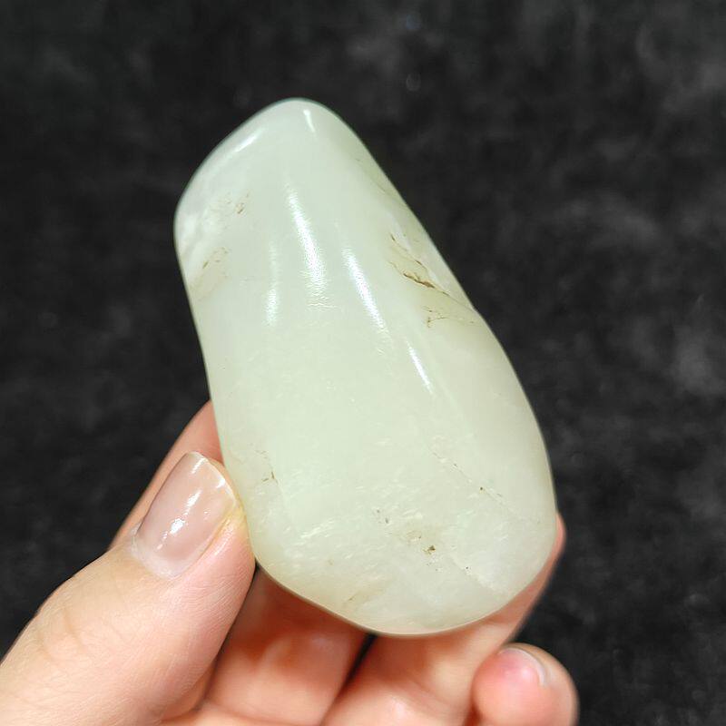 新疆玉龙河白玉籽料玉石把件玩料