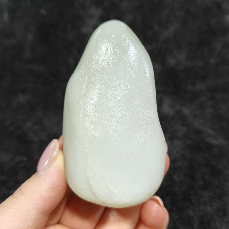 新疆和田玉白玉籽料把件玩料雕刻