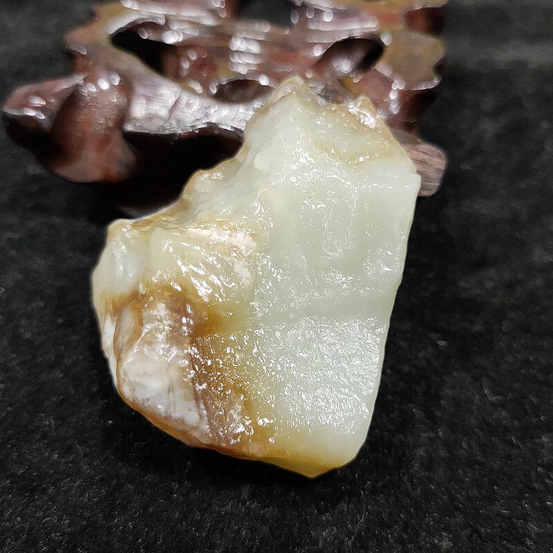 且末糖青白玉戈壁料山流水原石