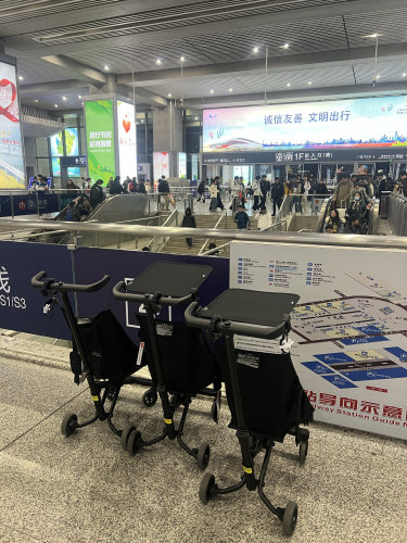 小马童车出租南京南站送取下了高铁取车