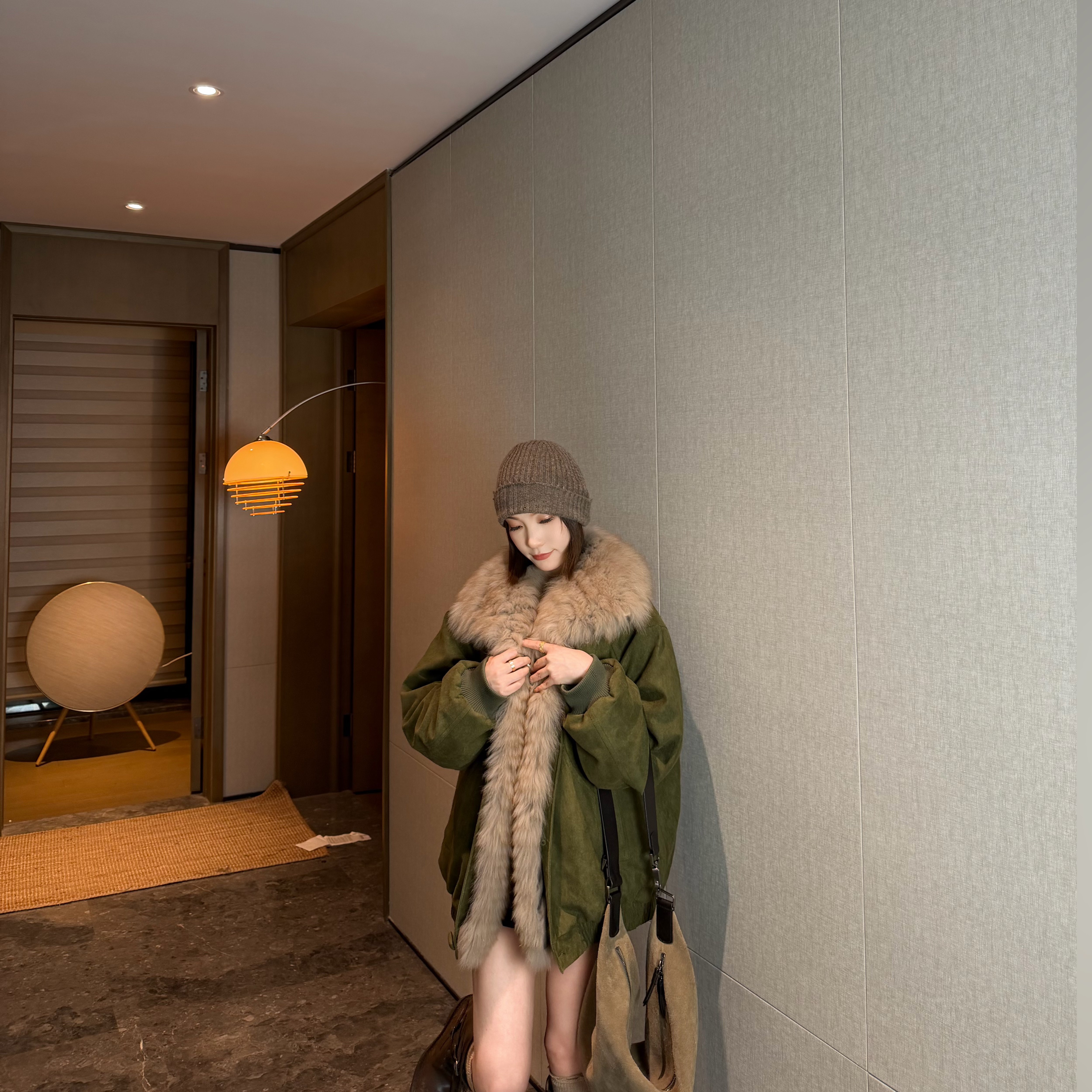LoveTaste【白羊座】鹅绒新款保暖冬季可拆卸狐狸毛领羽绒派克服