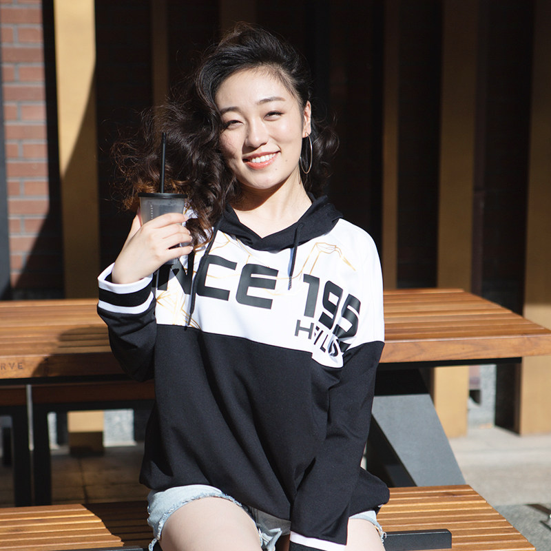 黑龙冰刀新款女式潮流撞色长款套头帽衫在类目 运动/瑜伽/健身/球迷用品, 冰球/速滑/冰上运动, 滑冰服中 - 来自Buy2taobao.com提供专业的淘宝代购服务