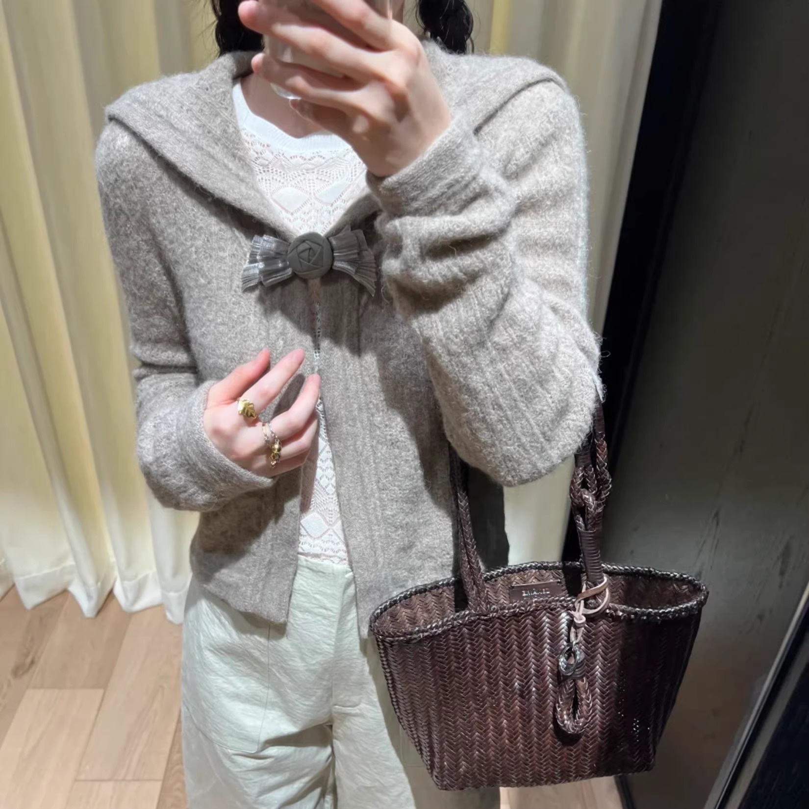 婴驼毛海军领胸针校园针织开衫