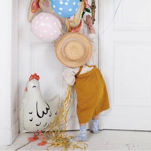 卡通公鸡气球站立走地鸡牵绳散步宠物鸡走路动物气球活动装饰气球