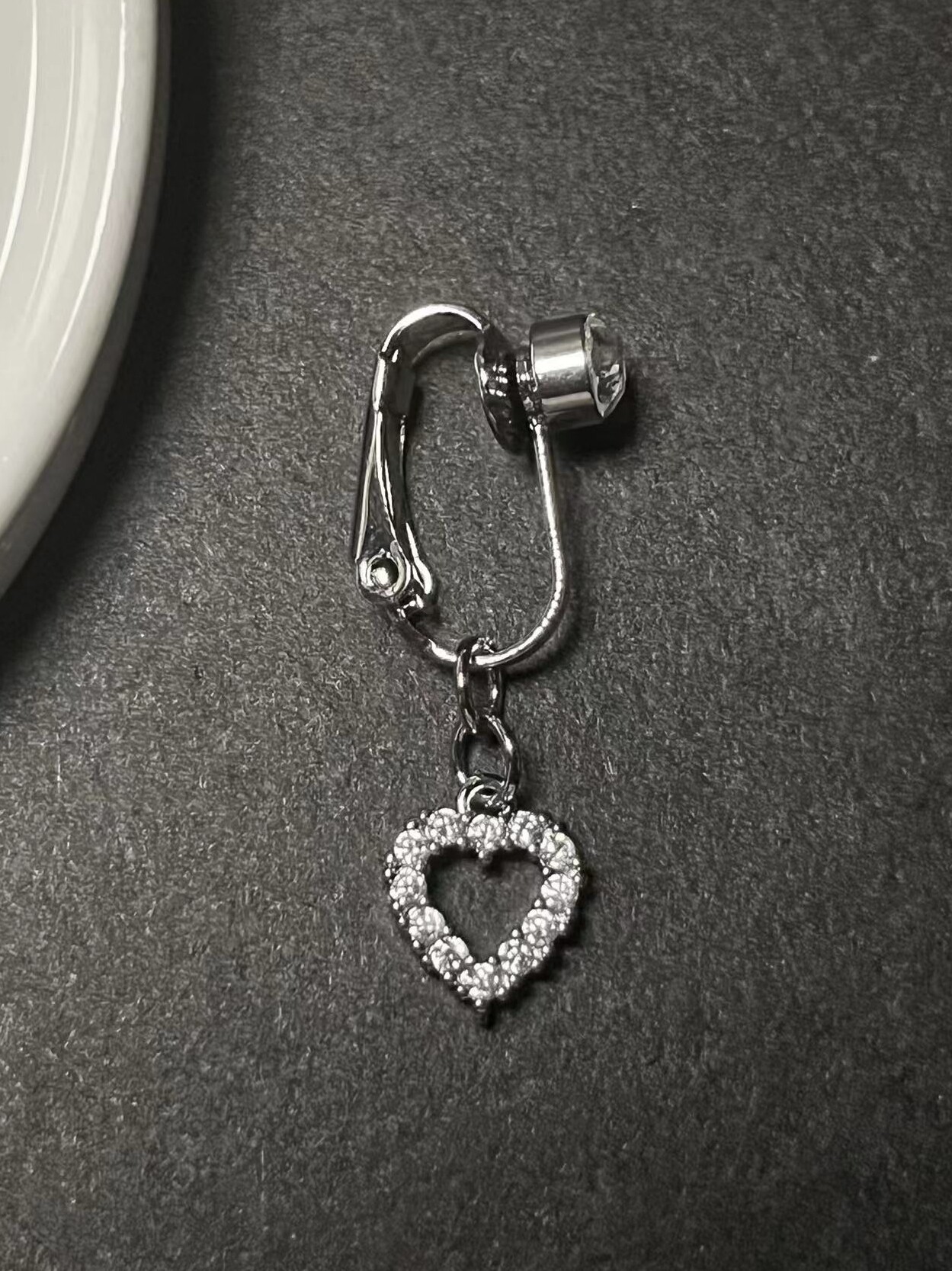 NO PIERCING NAVEL NAILS NO NEED TO PIERCE HOT GIRLS NICHE INS FIRE EUROPEAN AND AMERICAN HYPOALLERGENIC NON-POROUS ZIRCON FAKE NAVEL CLIPS