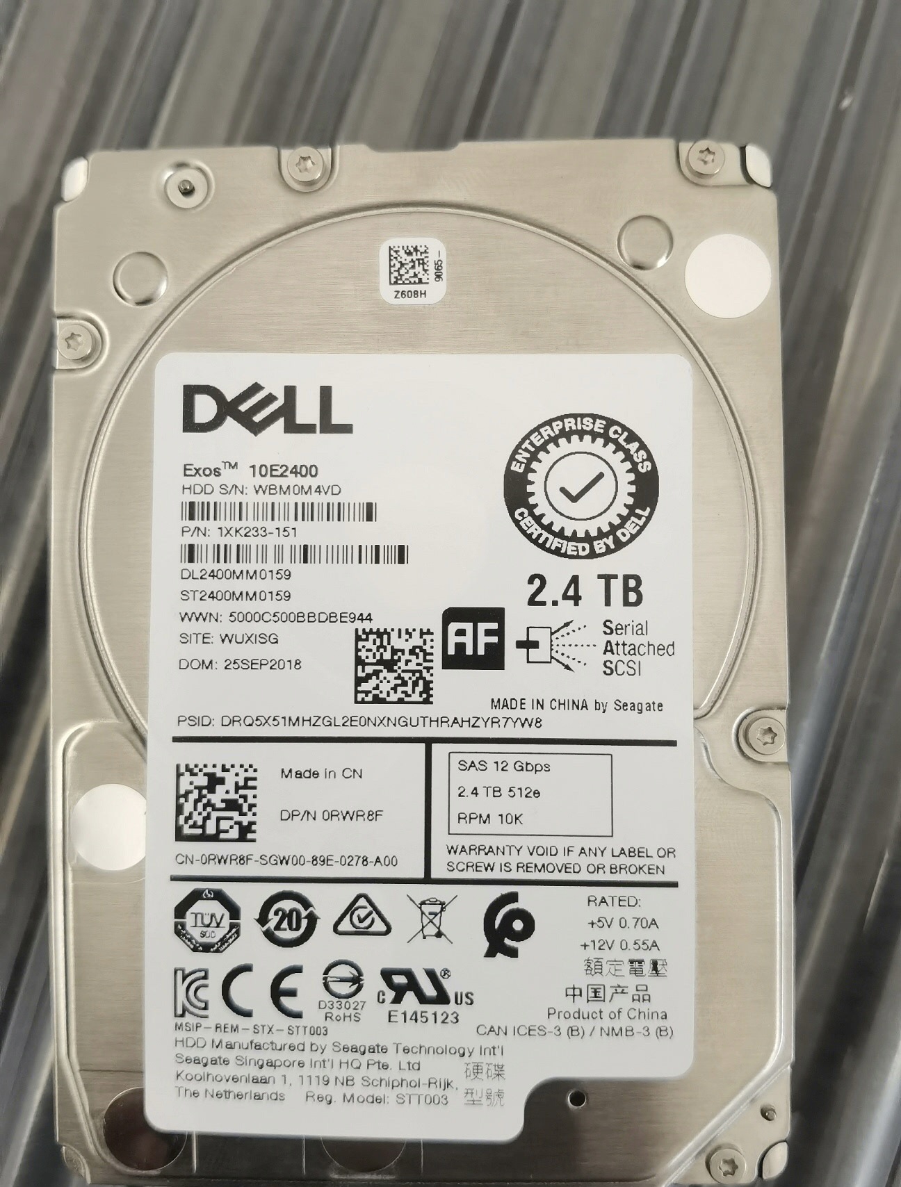 Dell/戴尔2.4T 12G SAS 10K2.5寸 ST2400MM0159 0RWR8F企业级硬盘