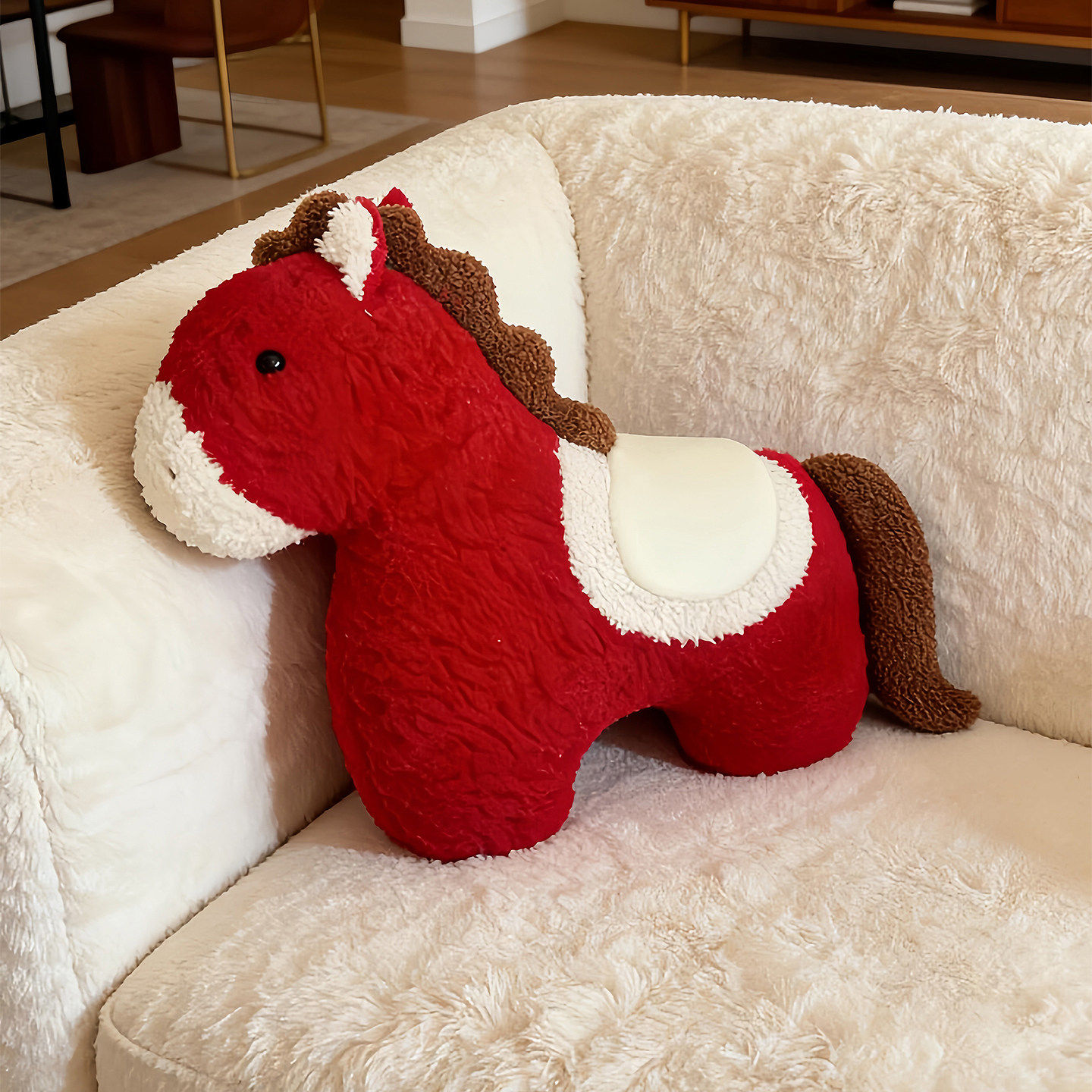 红色小马驹抱枕沙发靠枕马年靠垫新年喜庆布置家用高颜值2026新款