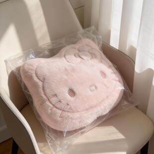 可爱KT猫抱枕毛绒靠垫办公室沙发靠枕2026年新款创意公仔舒适居家