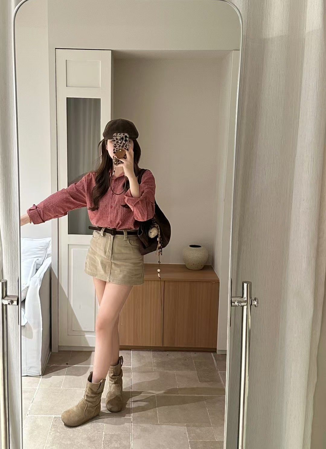 Hhyii 小狗刺绣格子衬衫女春秋2025新款韩版叠穿显瘦红色长袖衬衣