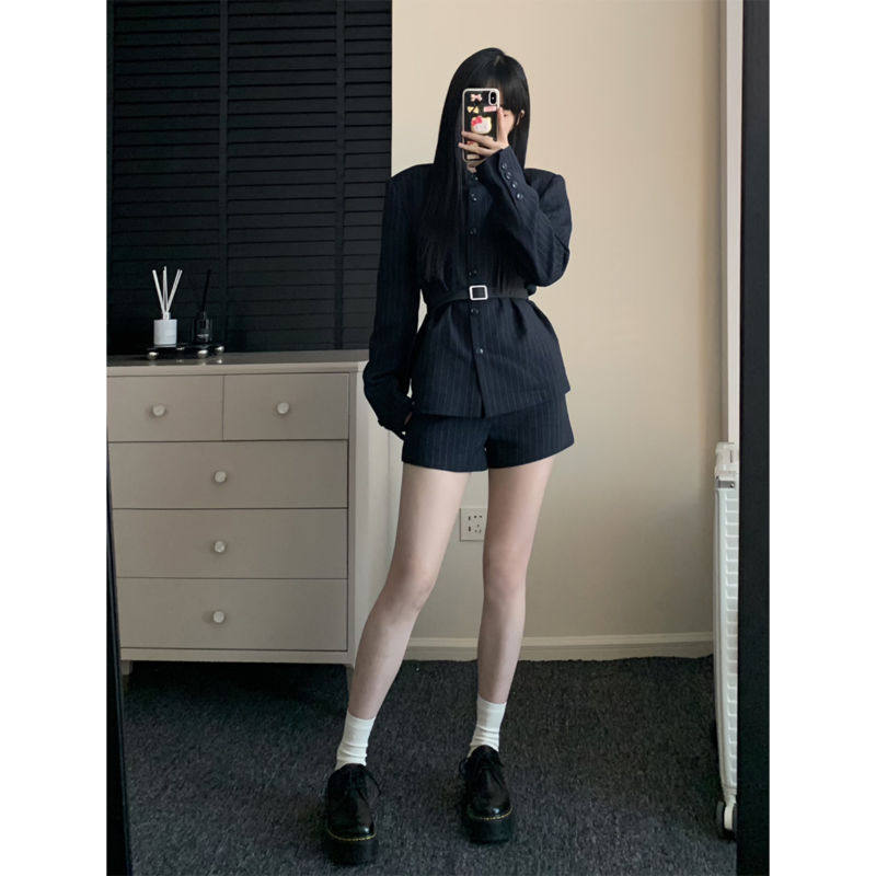 山力达迪 藏蓝色条纹西装套装春季女气质显瘦短裤两件套2