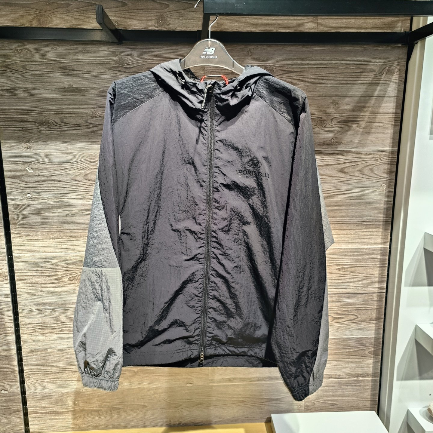 New Balance NB25秋季男款休闲舒适潮流运动梭织连帽外套NAF33071,运动服/休闲服装,运动茄克/外套,淘宝优惠券,粉丝福利购,淘宝优惠卷