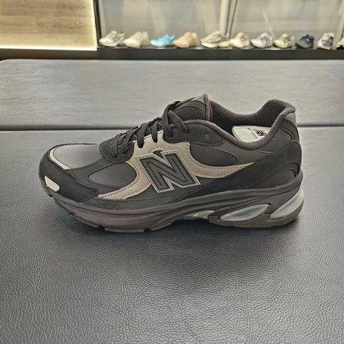 NB26年新款复古舒适男女跑鞋