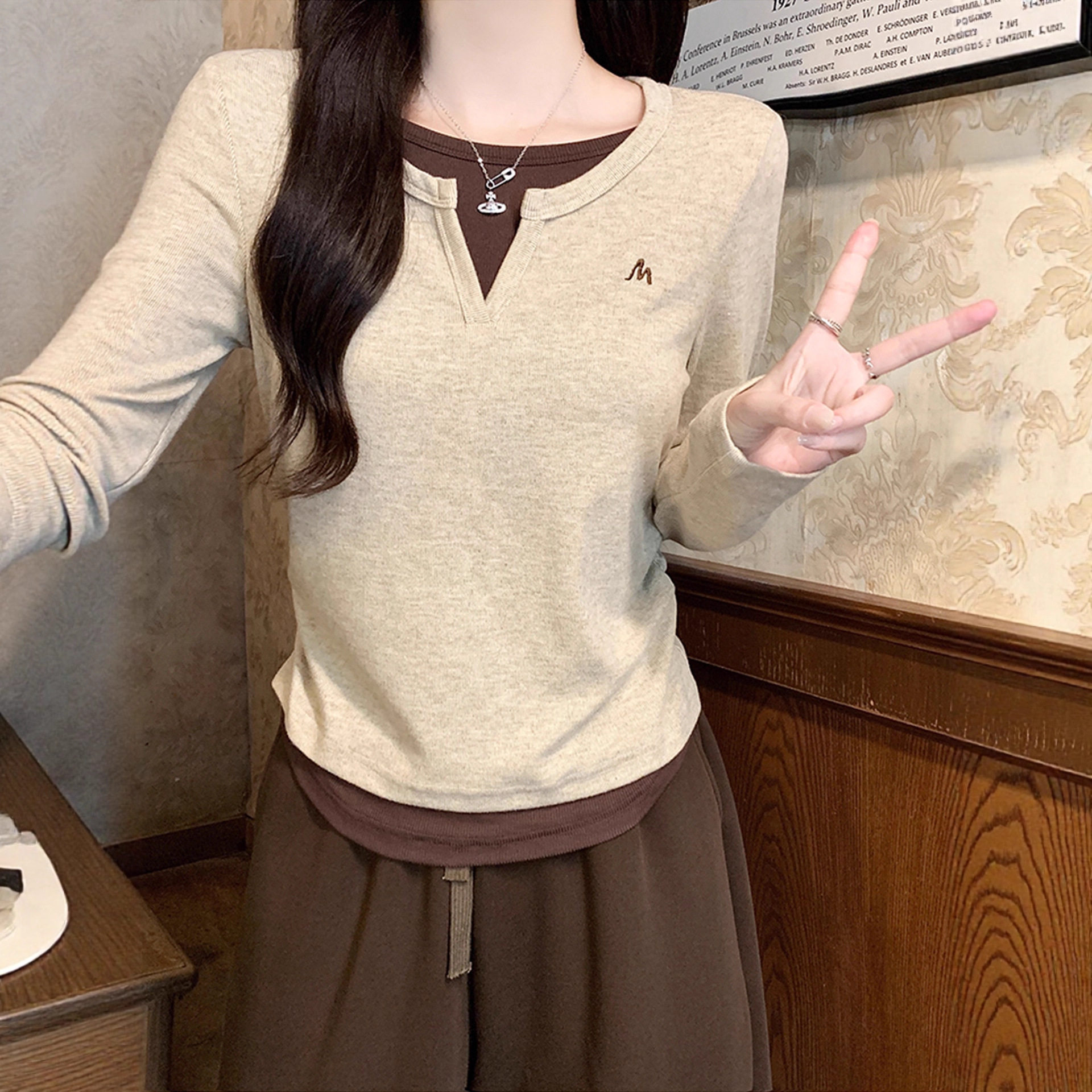 撞色假两件长袖打底衫2025新款秋季不规则修身遮肚内搭t恤外穿女