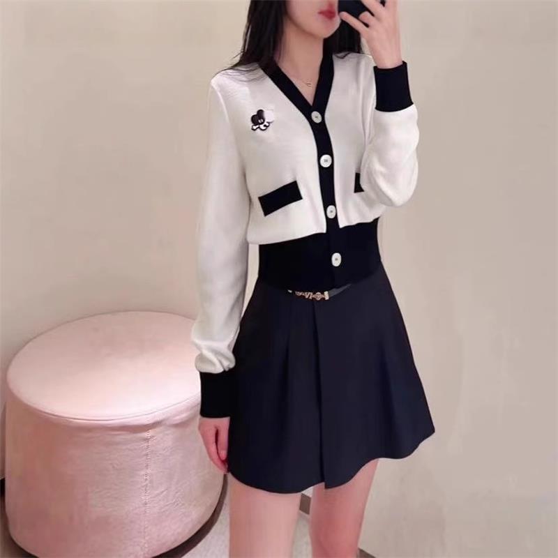 2023年早秋新款针织开衫女V领短款拼色毛衣外套上衣