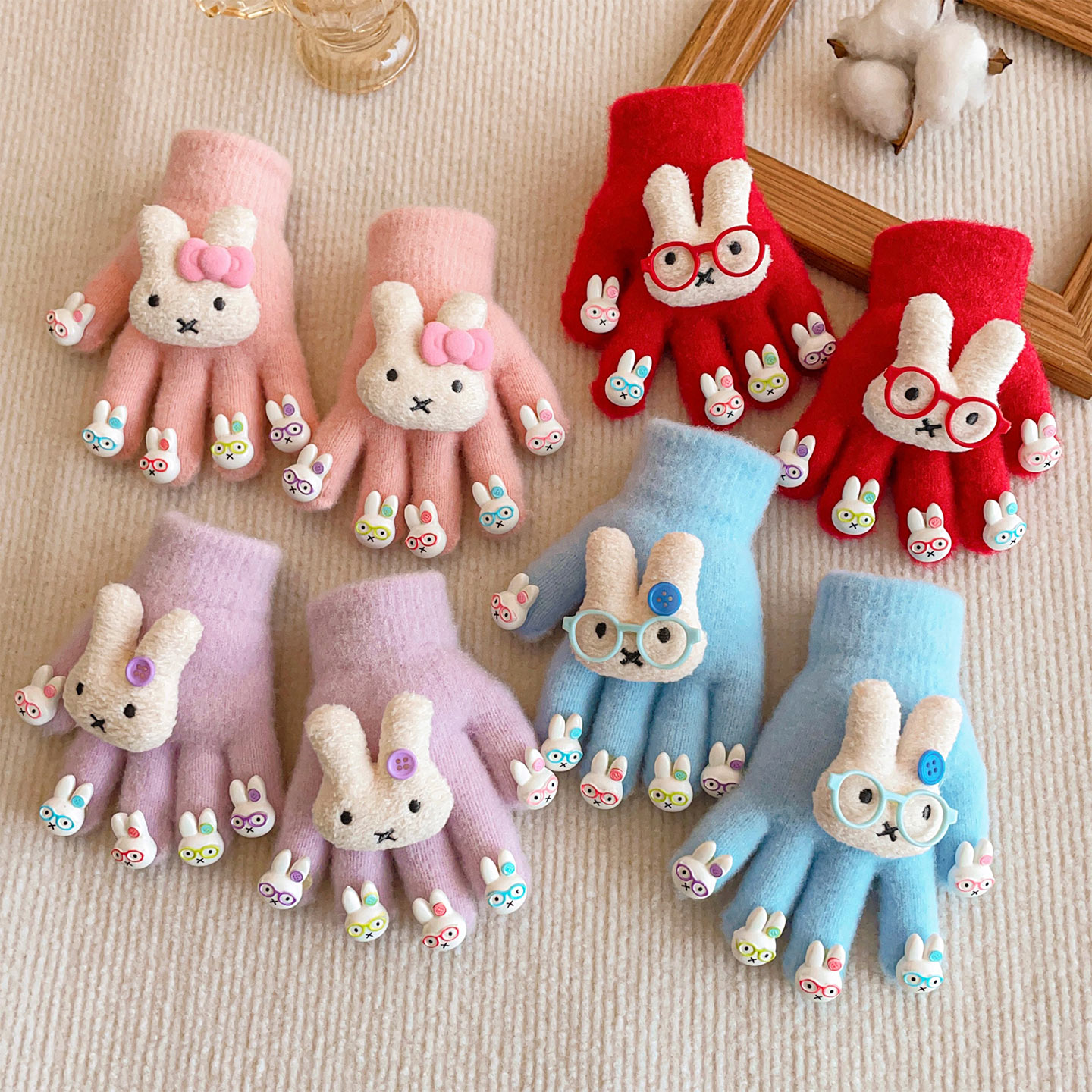 2025秋冬可爱卡通兔子儿童手套
