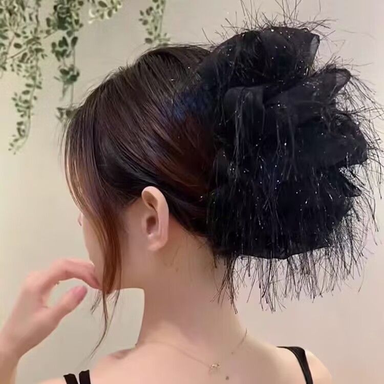 黑色丝羽花朵抓夹网纱蓬松云朵鲨鱼夹后脑勺盘发氛围感发抓头饰