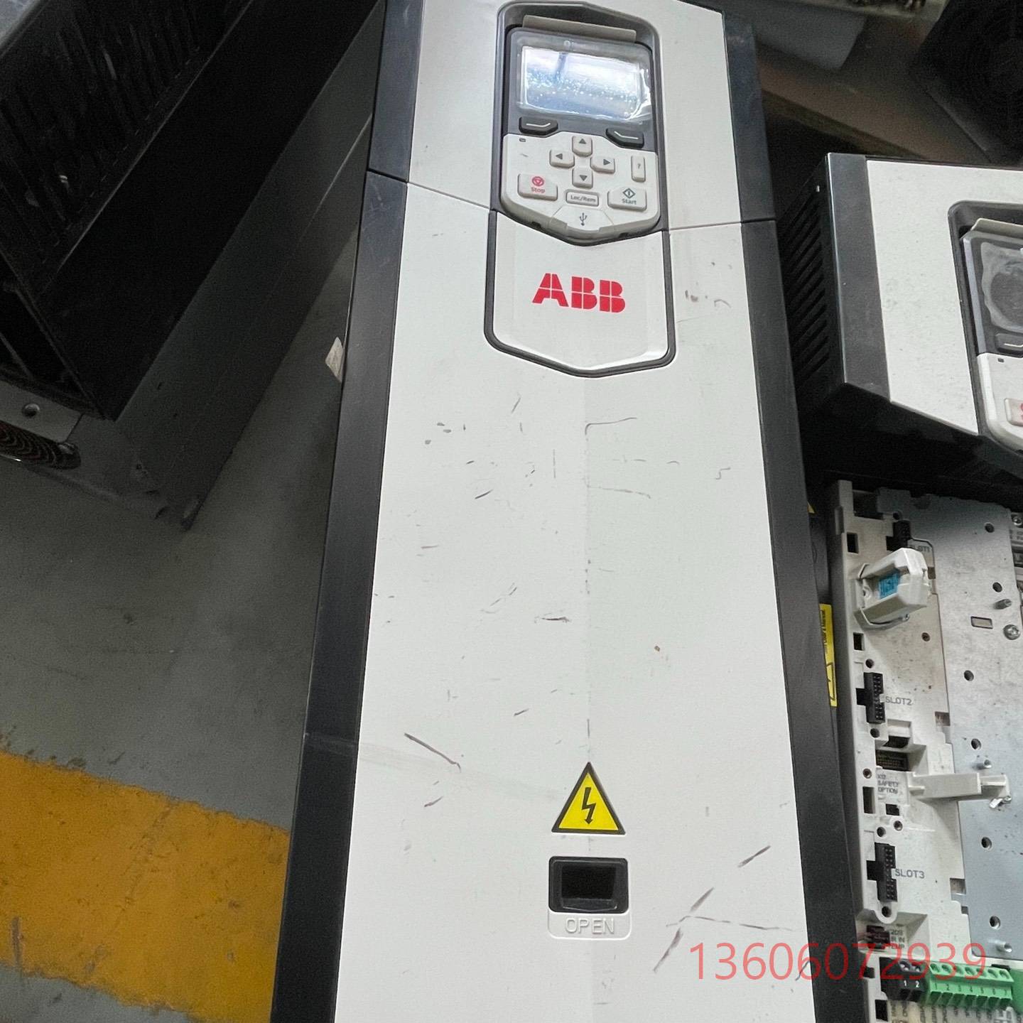 维修ABB ACS880-01-045A-3  ABB ACS8议价