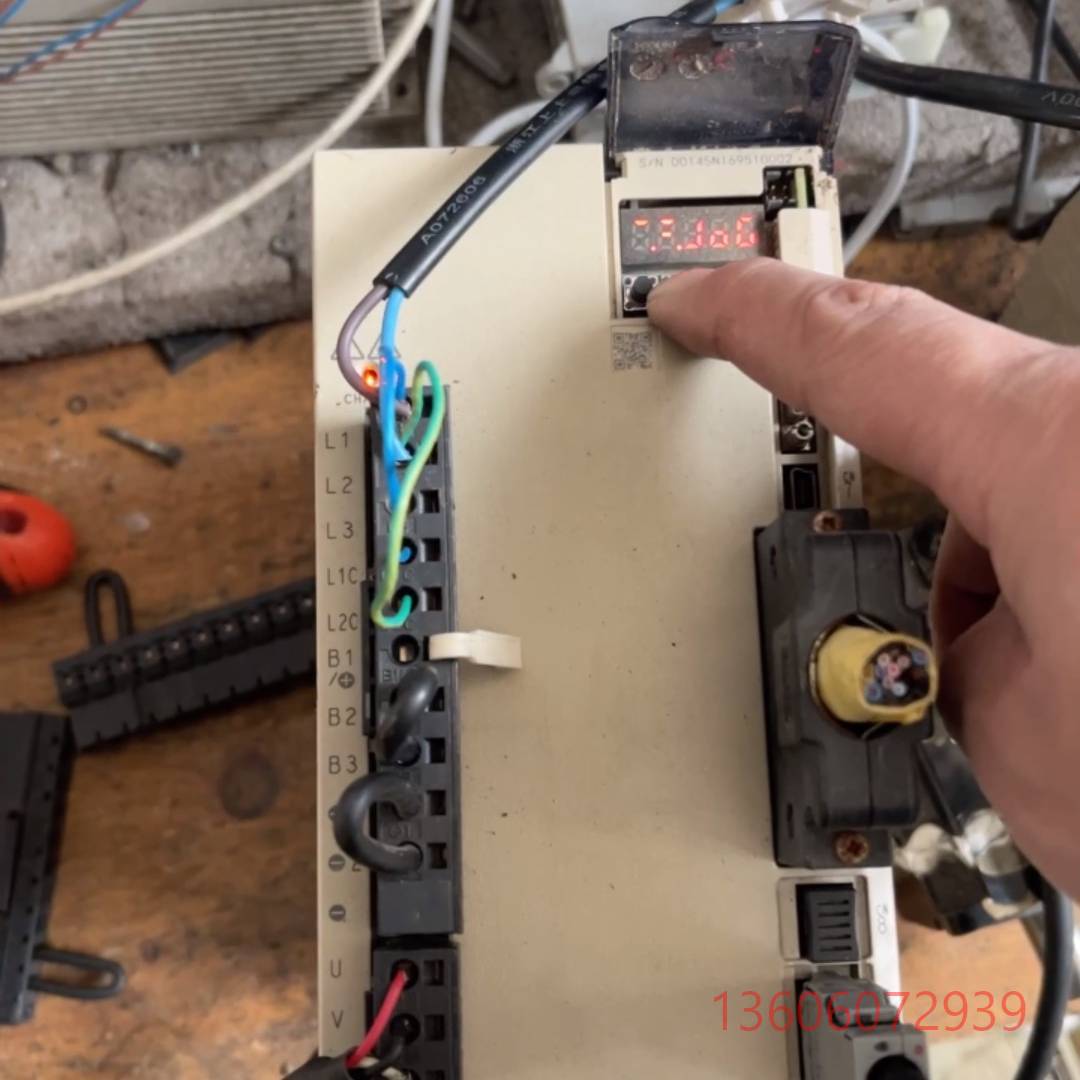 维修安川驱动SGD7S-120A00A包好实图拍议价