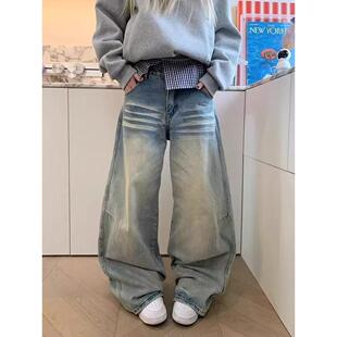 女国潮宽松垂感阔腿长裤 水洗做旧条纹拼接弯刀牛仔裤 街头大码 美式