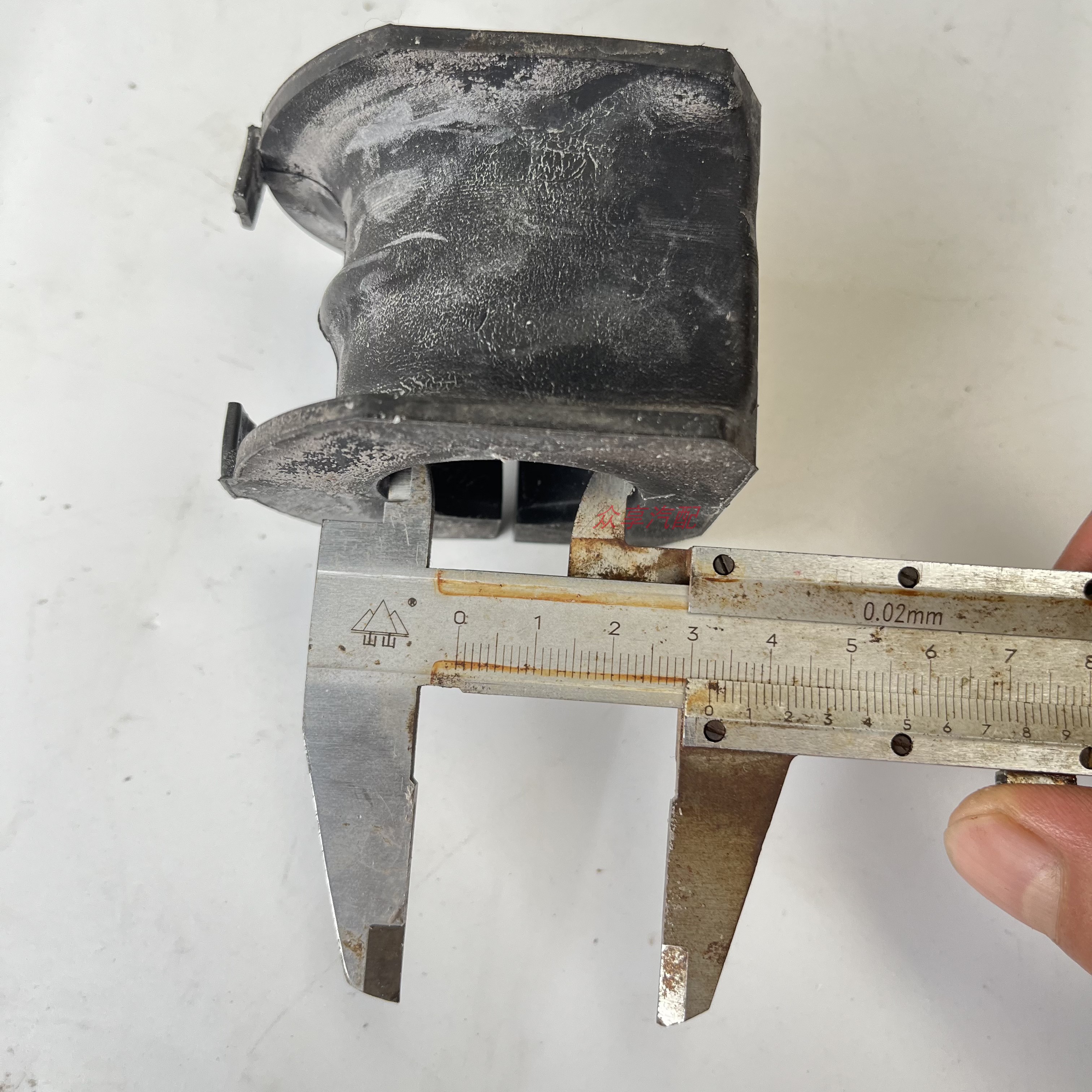 庆铃五十铃皮卡T30探险家平衡杆开口胶 T30稳定杆胶套 缓冲块原厂