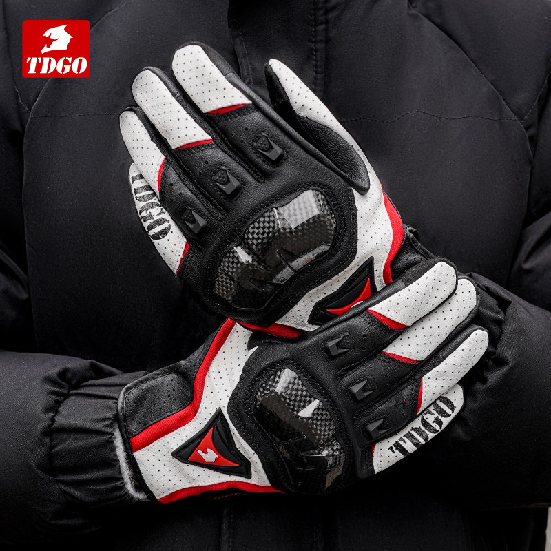 摩托车冬季手套碳纤维全指机车骑行防摔男士骑士护具四季通用